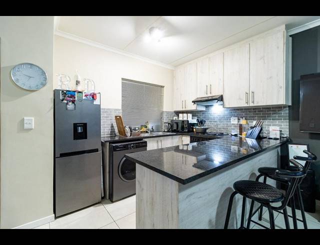 2 BEDROOM PROPERTY TO RENT IN BONNIE BRAE